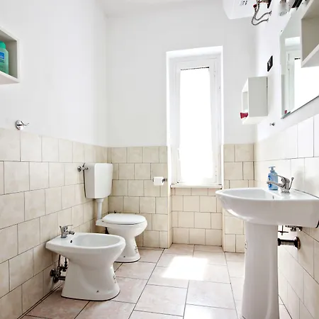 Scalini Di Trastevere 2*