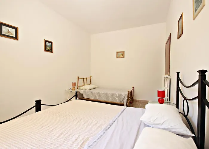 Scalini Di Trastevere 2*